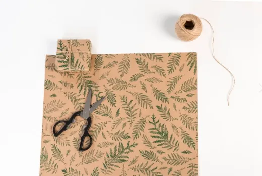 Geschenkpapier grüner Farn – Rolle 75cm